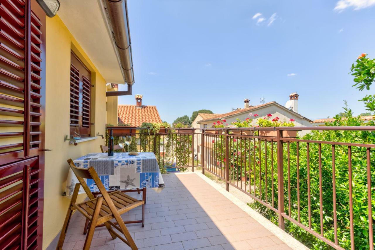 Apartments Redenta Tar-Vabriga Extérieur photo