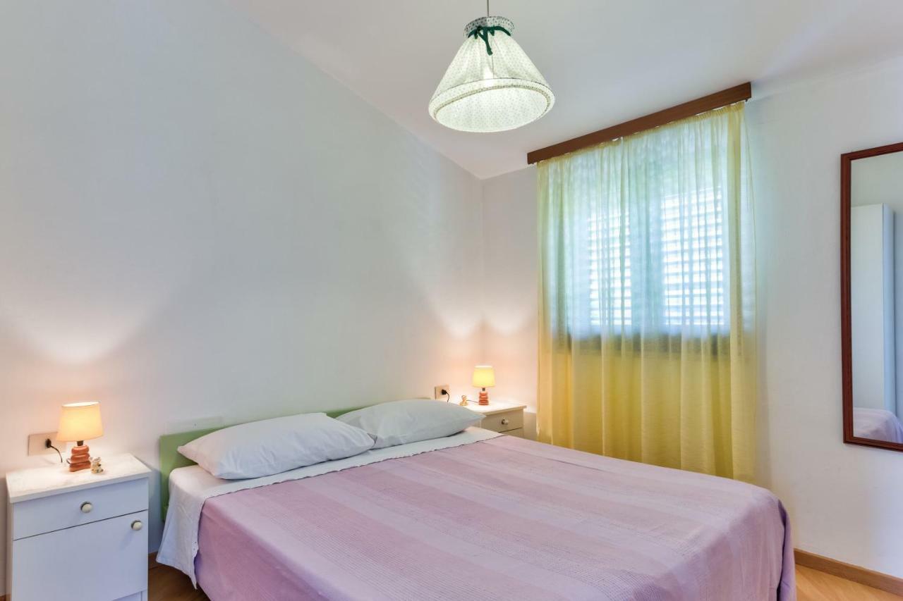 Apartments Redenta Tar-Vabriga Extérieur photo